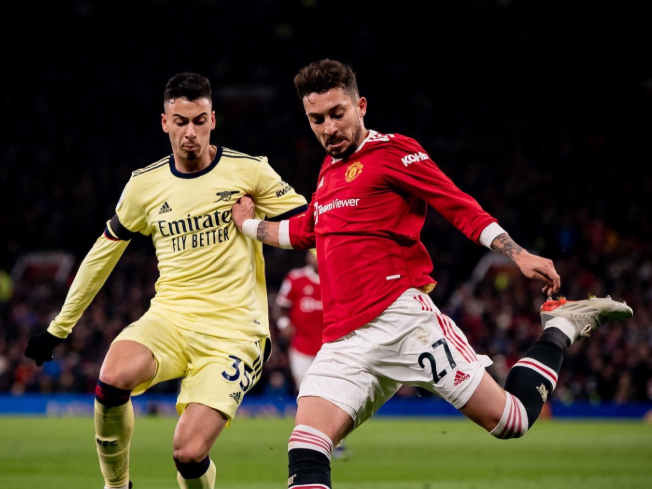 九游游戏平台-包含阿森纳训练开放日；清晨状态回暖引欢呼；NBA季后赛在即；训练强度明显提升的词条